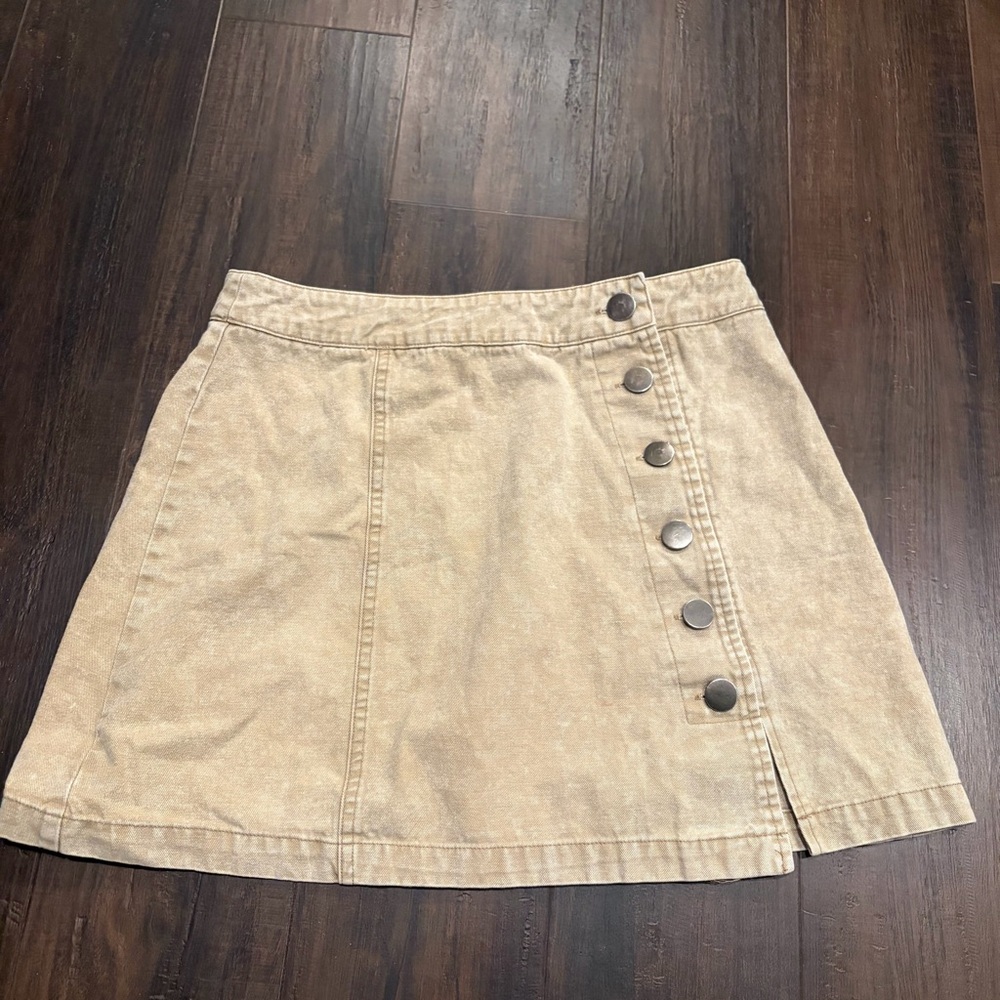 Entro Beige Button Side Mini Skirt Medium